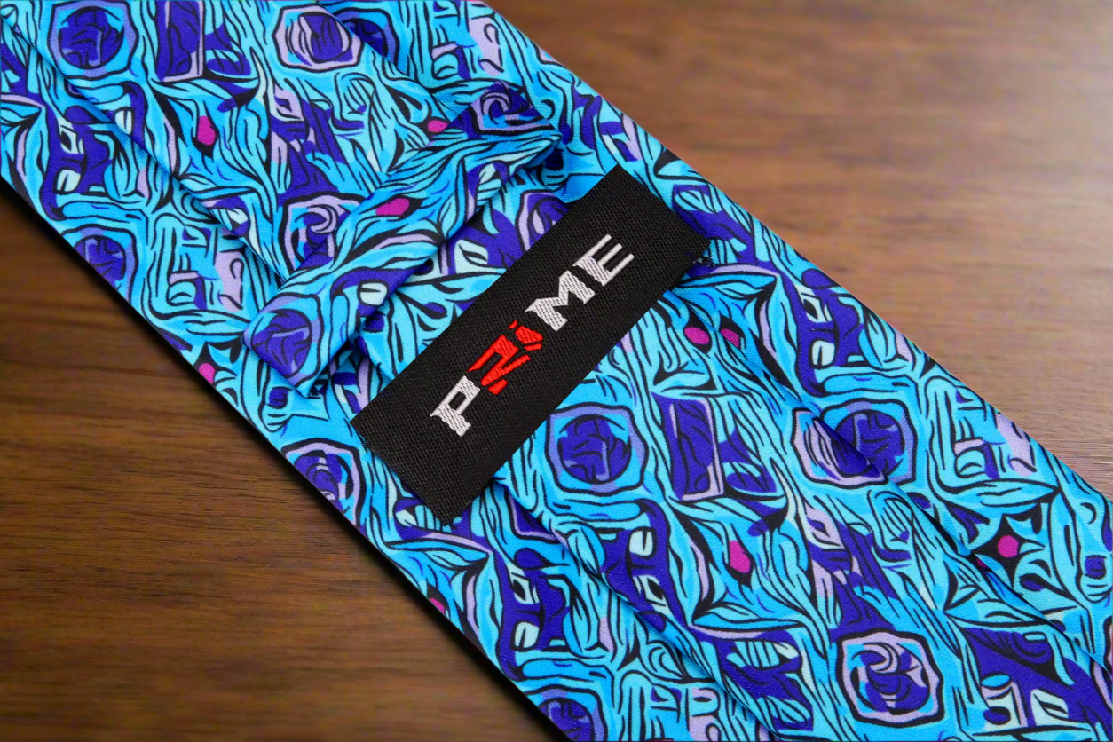 Luxe necktie paired with a light lavender dress shirt and navy suit