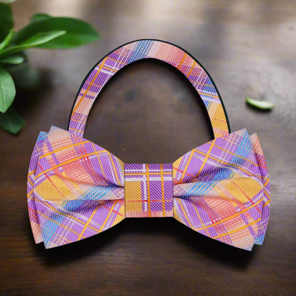Close-up of the intricate plaid fabric design on the Carlington mens bow tie