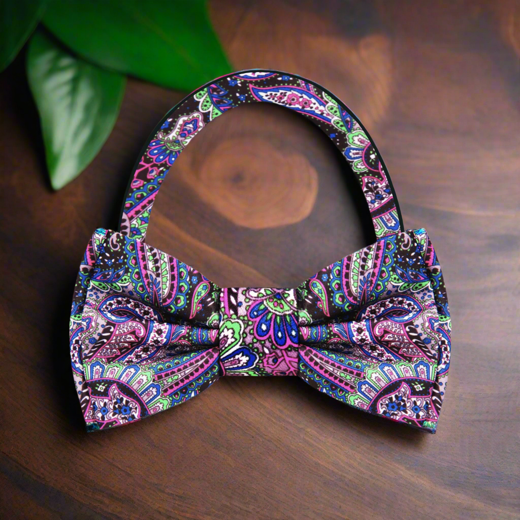 Matching pocket square with abstract pattern for a polished ensemble
