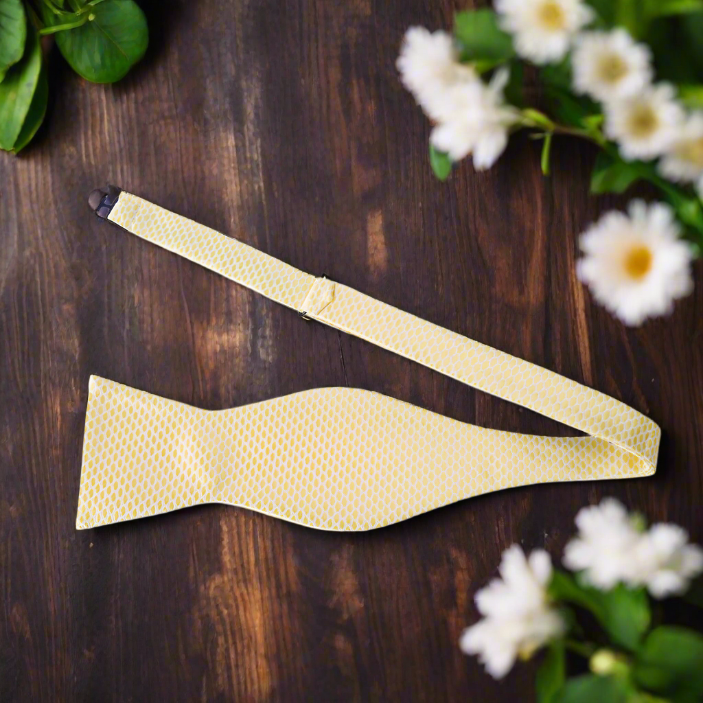Close-up of the bow ties detailed geometric design