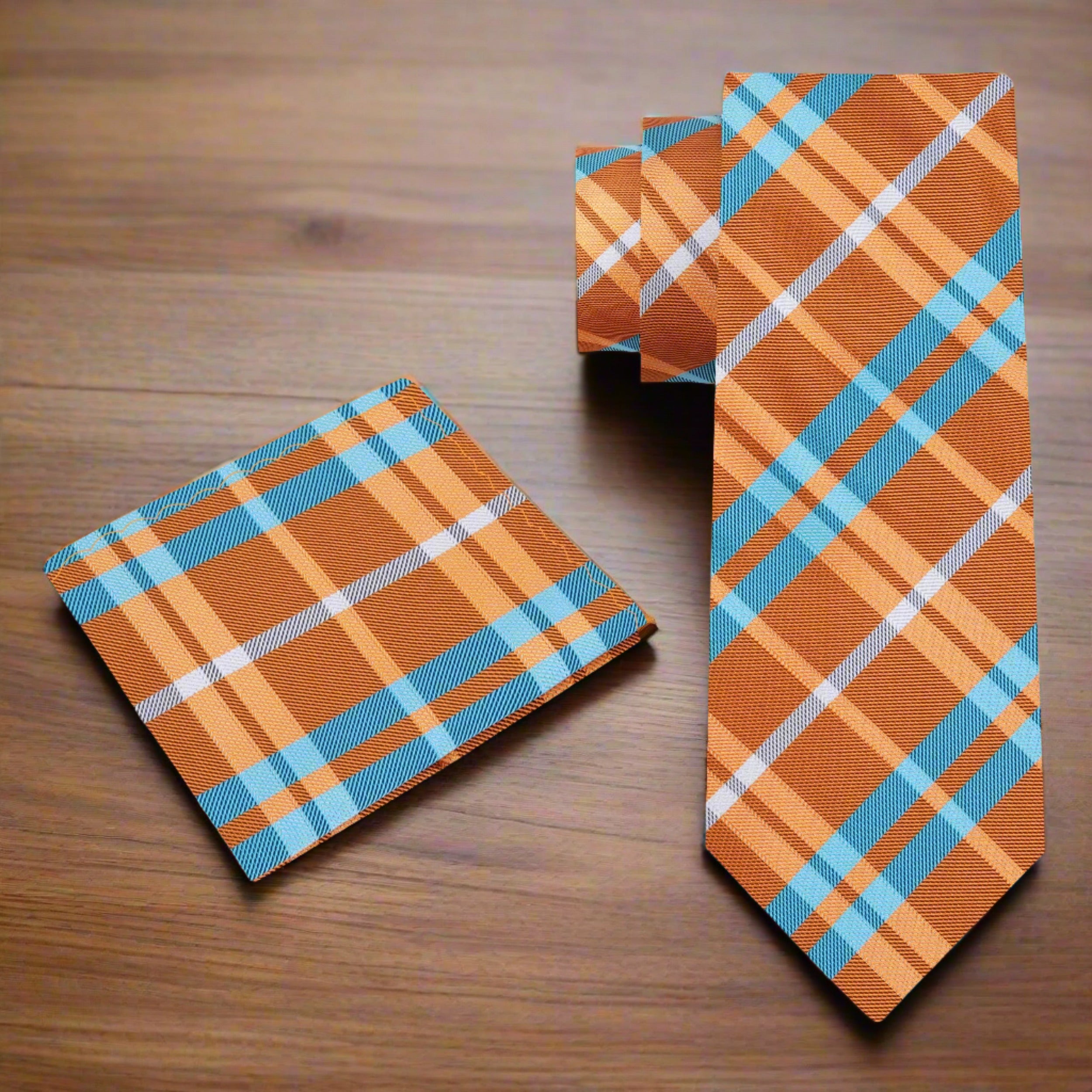 Folded silk tie and pocket square set – elegant mens neckwear combination