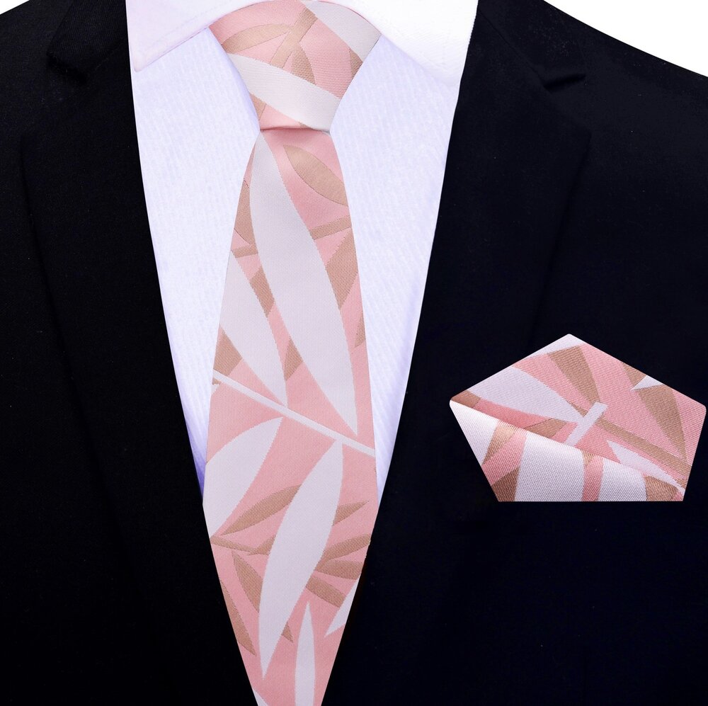 Seychelles silk tie paired with a brown suit, perfect for autumn events.
